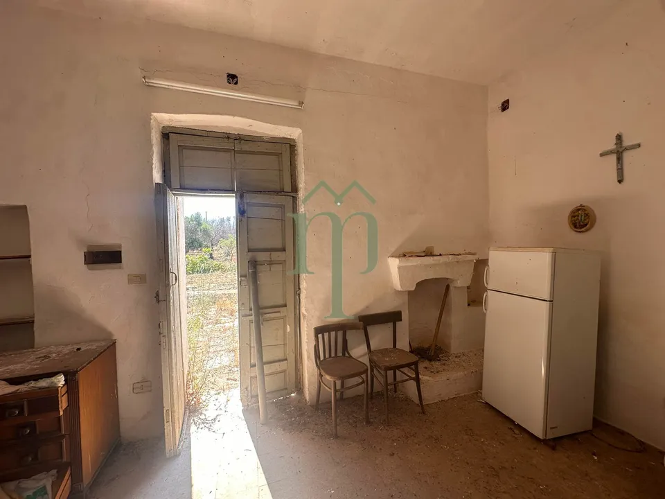 Ruin i Carovigno, Brindisi - bilde 3